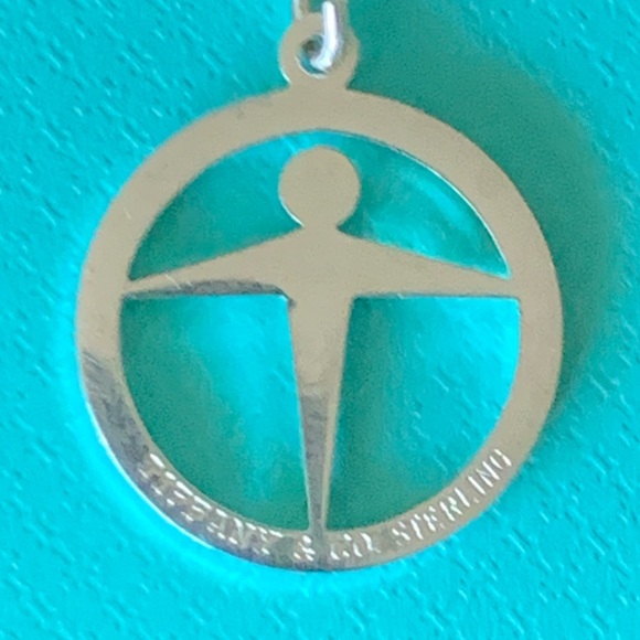 Authentic Vintage Tiffany & Co. 925 Sterling Silver Manpower Unity Necklace - Picture 4 of 11